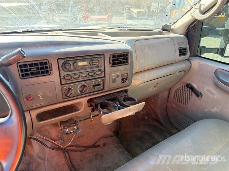 Ford F-550 XL 4x2 Utility Truck Prekucniki