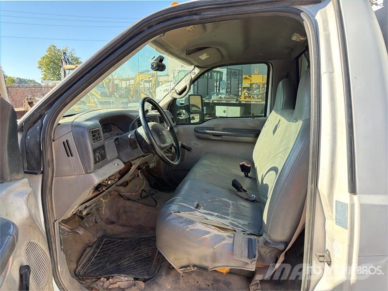 Ford F-550 XL 4x2 Utility Truck Prekucniki