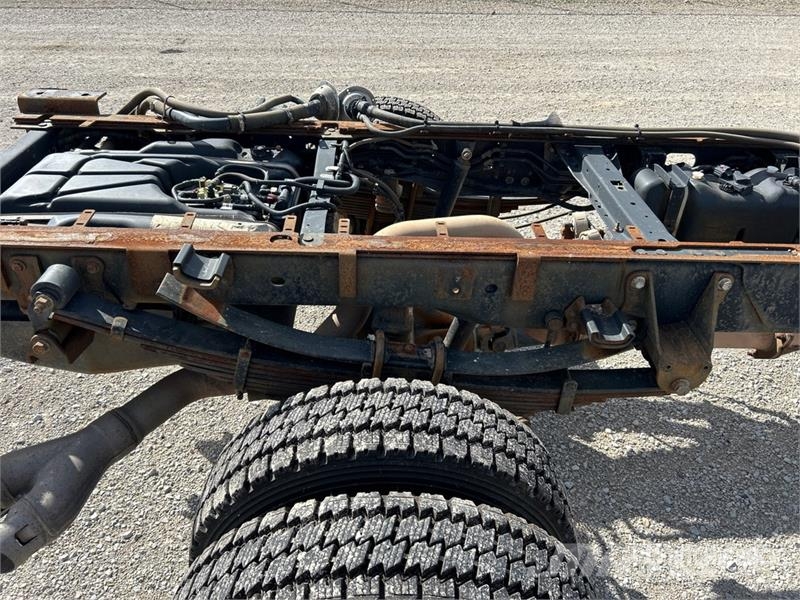 Ford F-550 XL 4x4 Cab and Chassis Kabīnes un interjers