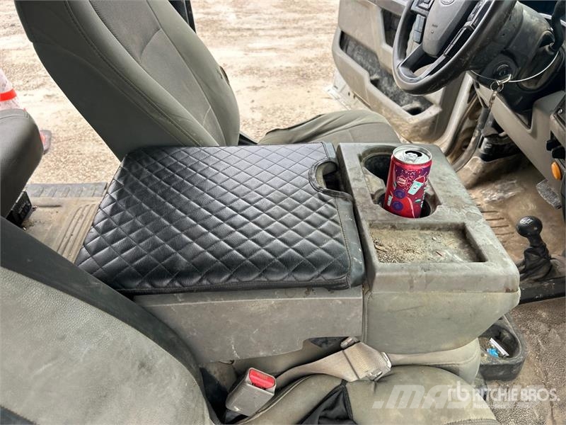 Ford F-550 XL 4x4 Crew Cab Utility Truck Vieglais kravas automobilis/izkraušana no sāniem