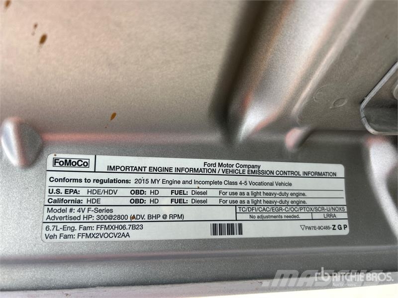 Ford F-550 XL 4x4 Extended Cab Cab and Chassis Cabins and interior