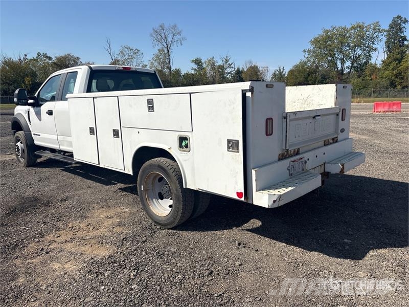 Ford F-550 XL 4x4 Extended Cab Service Truck Veículos municipais / de uso geral