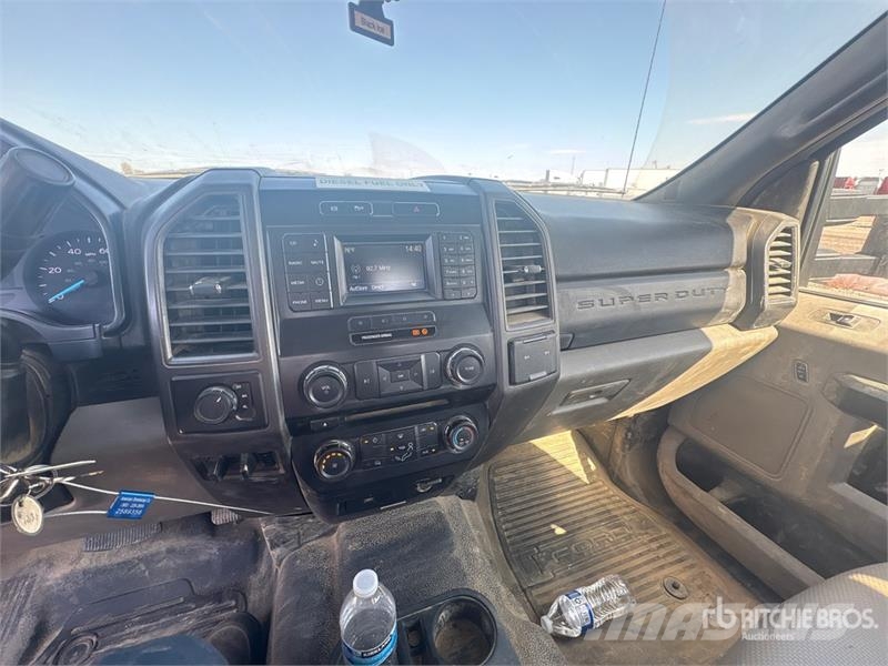 Ford F-550 XL 4x4 Extended Cab Service Truck Veículos municipais / de uso geral