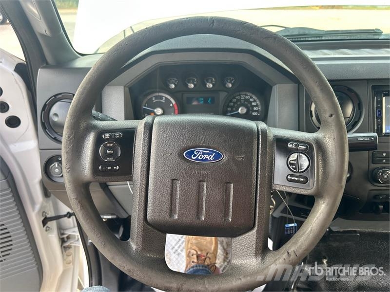 Ford F-550 XL 4x4 Utility Truck Pick up/Fiancata ribaltabile