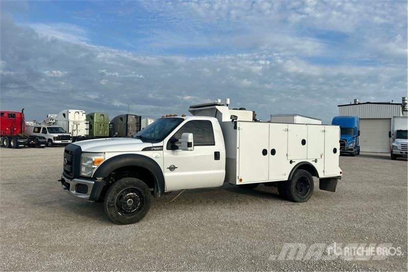 Ford F-550 XL 4x4 Utility Truck Pick up/Fiancata ribaltabile
