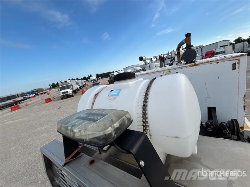 Ford F-650 Combi / vacuum trucks