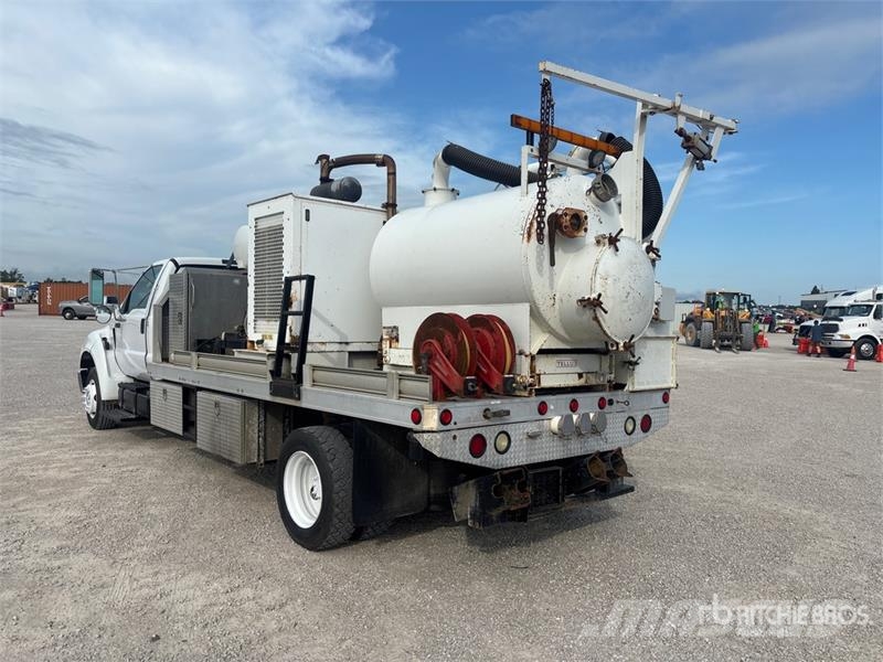 Ford F-650 Combi / vacuum trucks