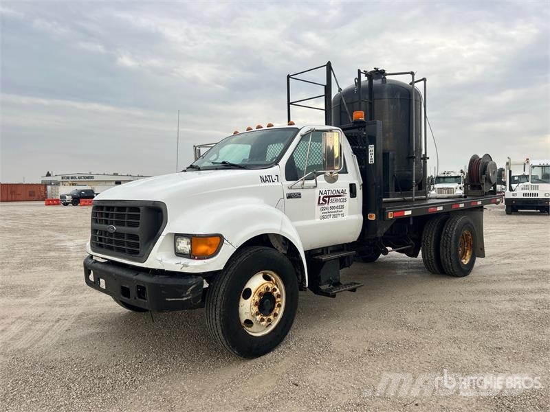 Ford F-650 Další