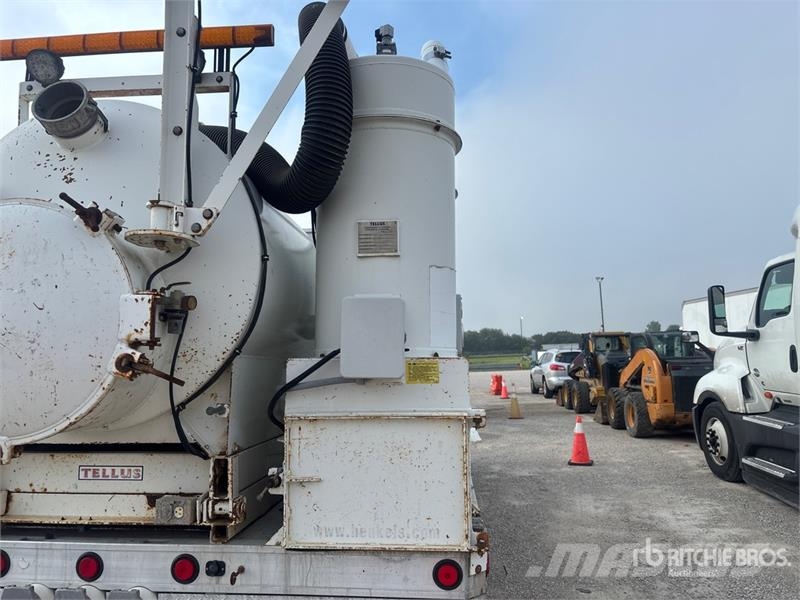Ford F-650 Combi / vacuum trucks