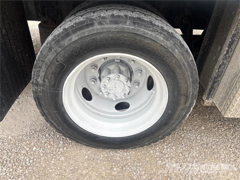 Ford F-650 Combi / vacuum trucks