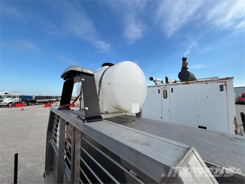 Ford F-650 Combi / vacuum trucks
