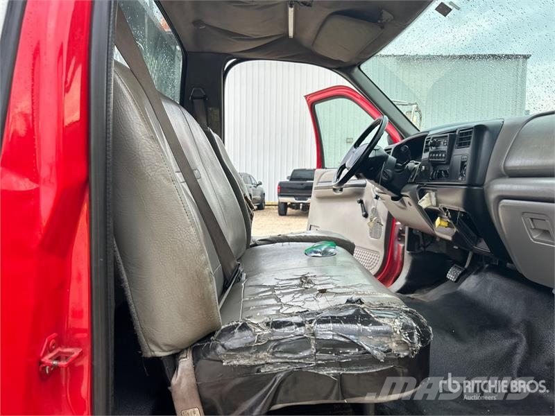 Ford F-650 Další