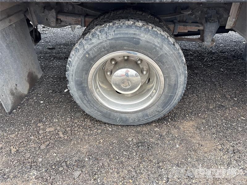 Ford F-650 4x2 Rollback Truck Recovery vozila