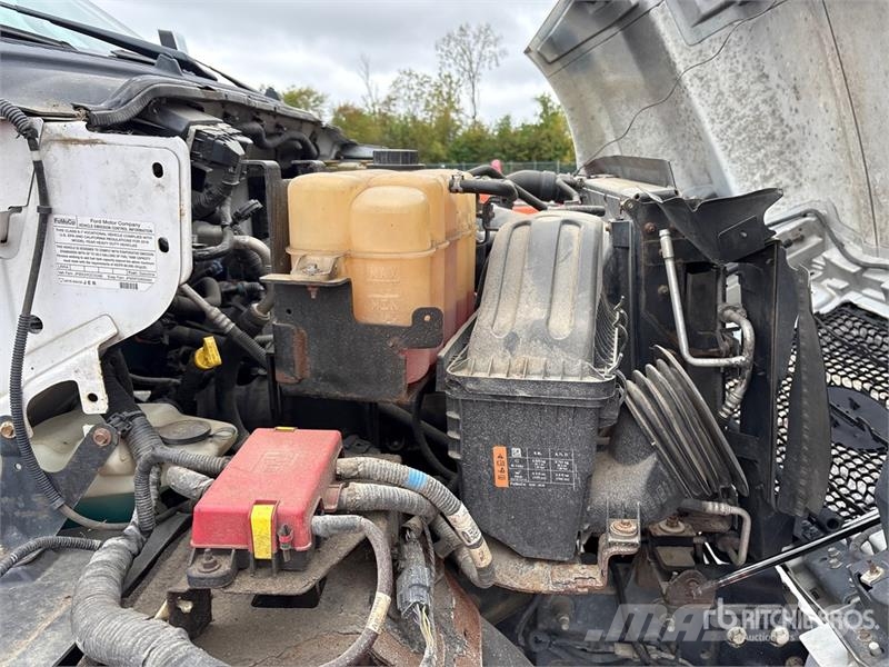 Ford F-650 4x2 Rollback Truck Recovery vozila