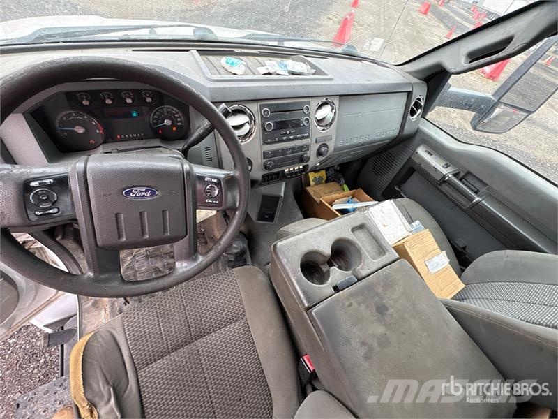 Ford F-650 4x2 Rollback Truck Recovery vozila