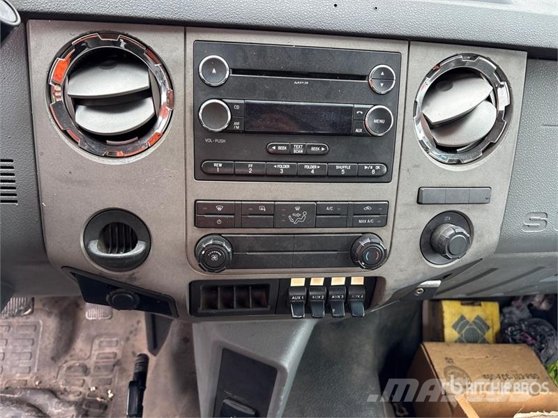 Ford F-650 4x2 Rollback Truck Recovery vozila