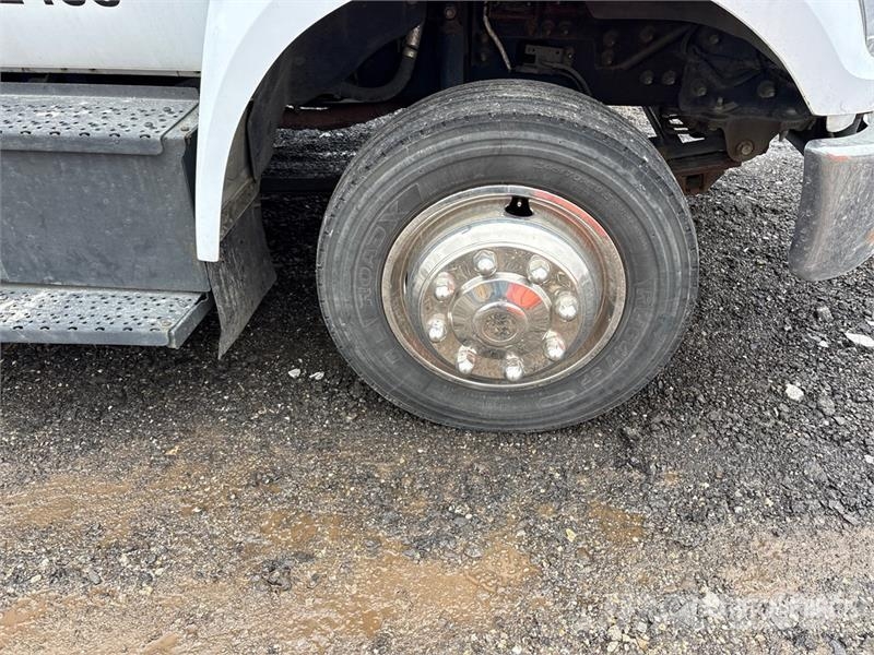 Ford F-650 4x2 Rollback Truck Recovery vozila
