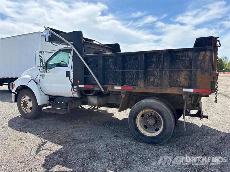 Ford F-650 4x2 S/A Dump Truck Tippbilar