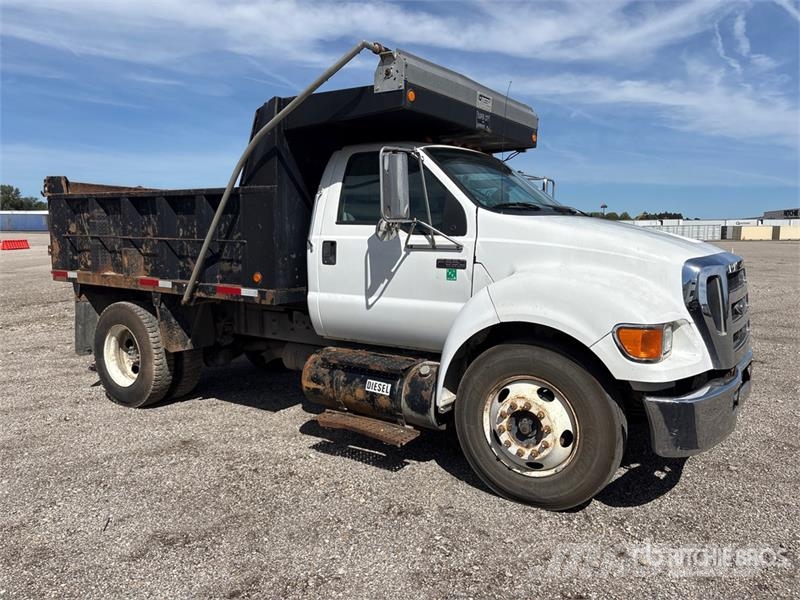 Ford F-650 4x2 S/A Dump Truck Tippbilar