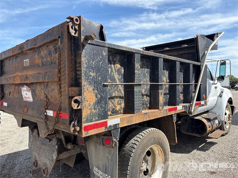 Ford F-650 4x2 S/A Dump Truck Tippbilar