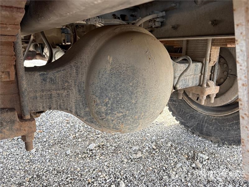 Ford F-650 4x2 S/A Dump Truck Tippbilar
