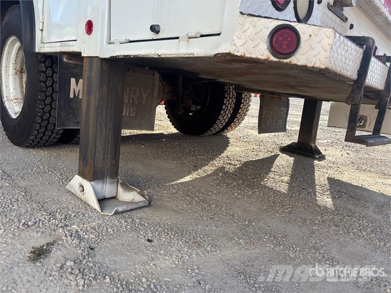 Ford F-650 4x2 Service Truck Vehículos municipales multiusos