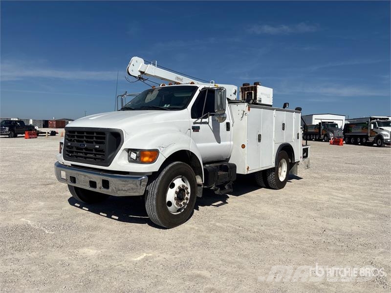 Ford F-650 4x2 Service Truck Vehículos municipales multiusos