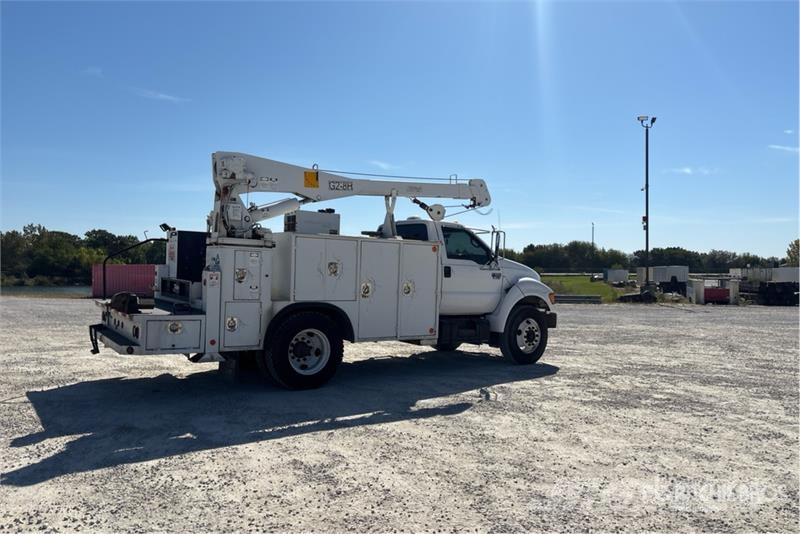 Ford F-650 4x2 Service Truck Vehículos municipales multiusos