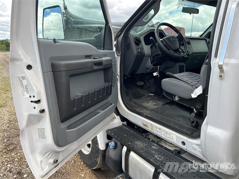 Ford F-650 4x2 Van Truck Φορτηγά Κόφα