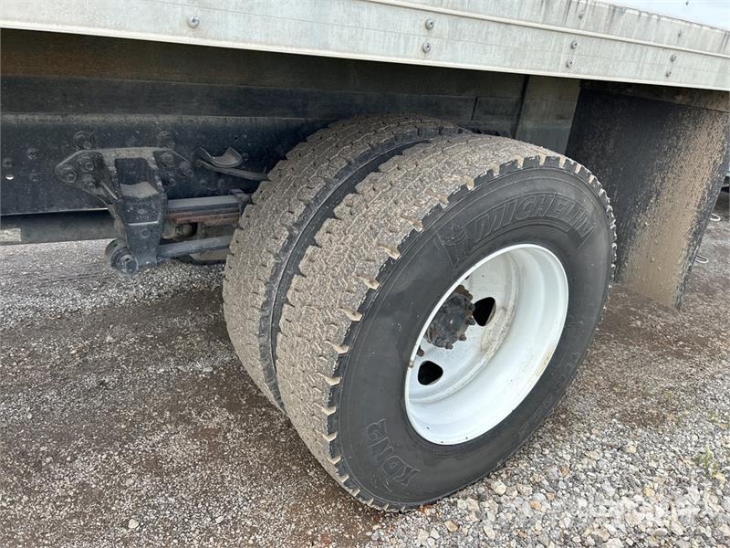 Ford F-650 4x2 Van Truck شاحنات ذات هيكل صندوقي