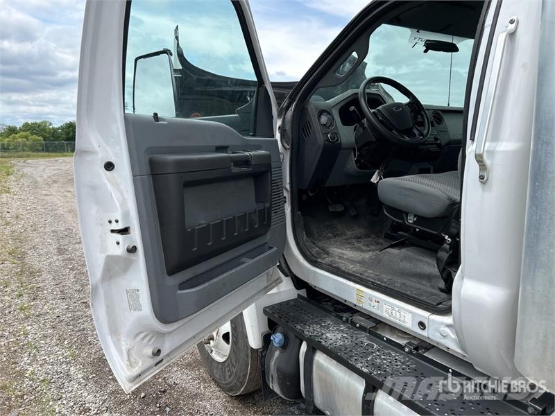 Ford F-650 4x2 Van Truck Φορτηγά Κόφα