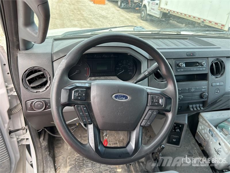 Ford F-650 4x2 Van Truck Φορτηγά Κόφα