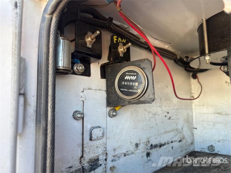 Ford F-650 Service Truck Комунальні автомобілі / автомобілі загального призначення