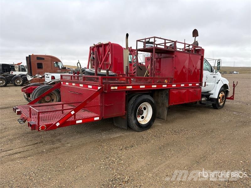 Ford F-650 XL 4x2 Flatbed Truck (Inoperable) Flatbed kamyonlar