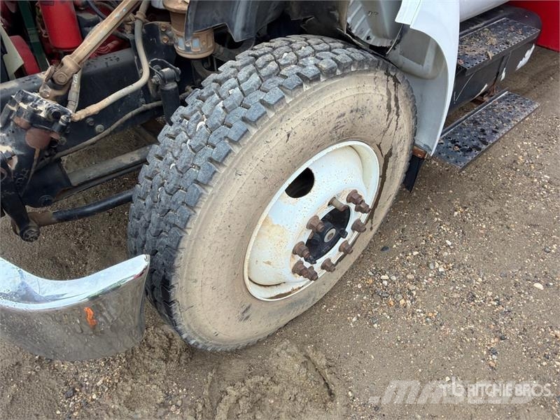 Ford F-650 XL 4x2 Flatbed Truck (Inoperable) Flatbed kamyonlar