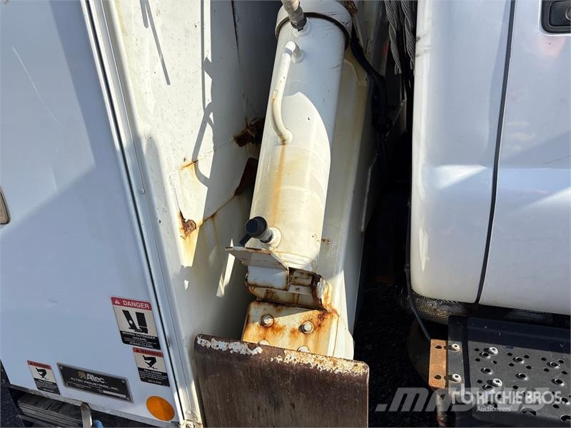 Ford F-750 Mobil fúró teherautók