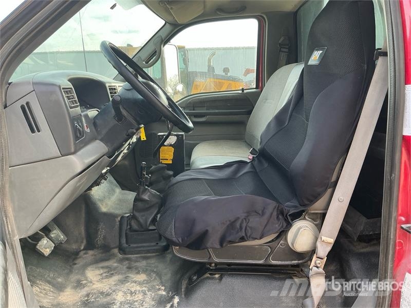 Ford F-750 Camion benne