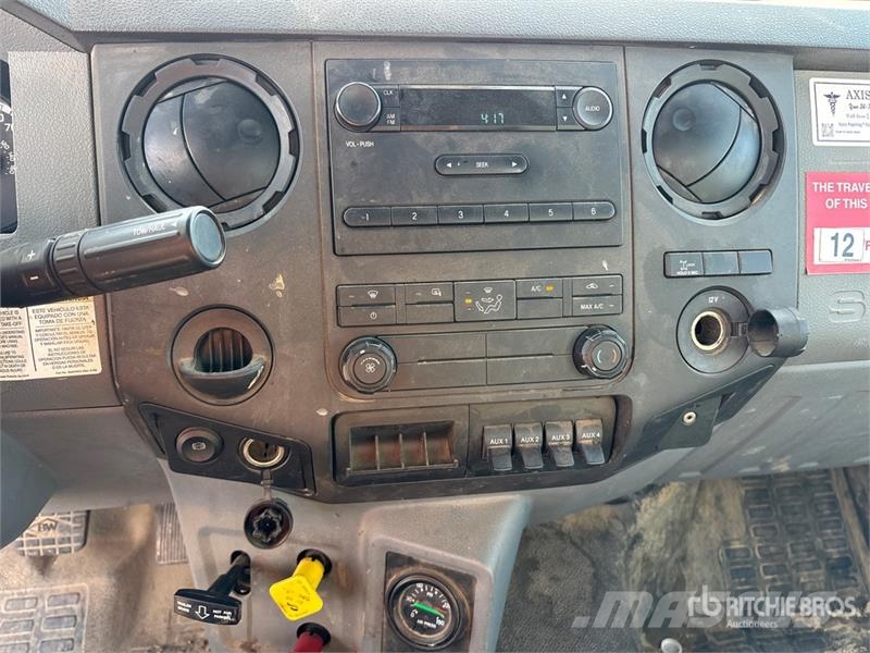 Ford F-750 Mobil fúró teherautók