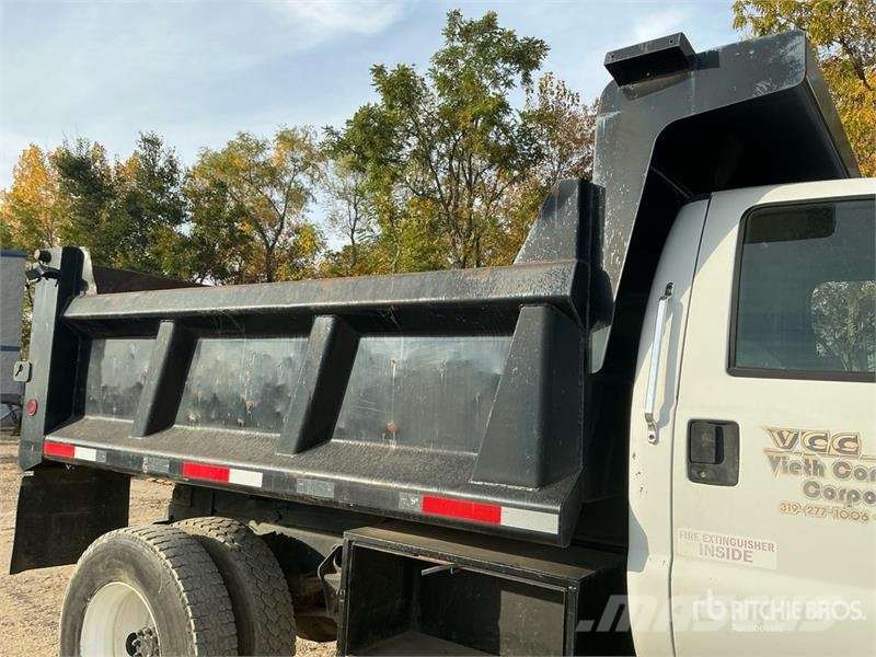 Ford F-750 Camion benne