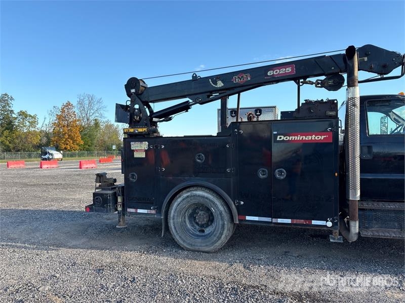 Ford F-750 Pick up/Dropside