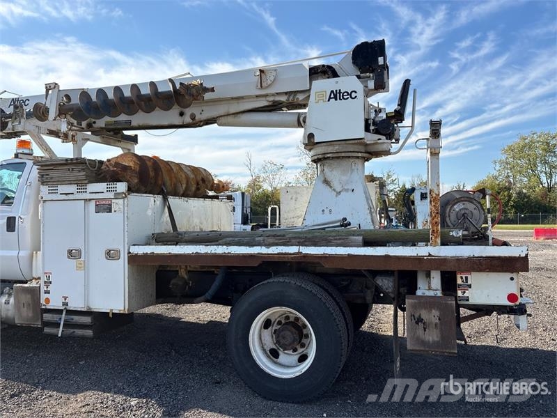 Ford F-750 Mobil fúró teherautók