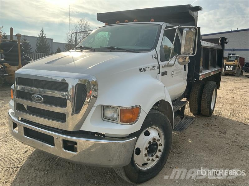 Ford F-750 Camion benne