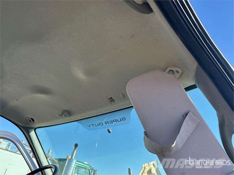 Ford F-750 4x2 Service Truck Kommunalt / generelt kjøretøy