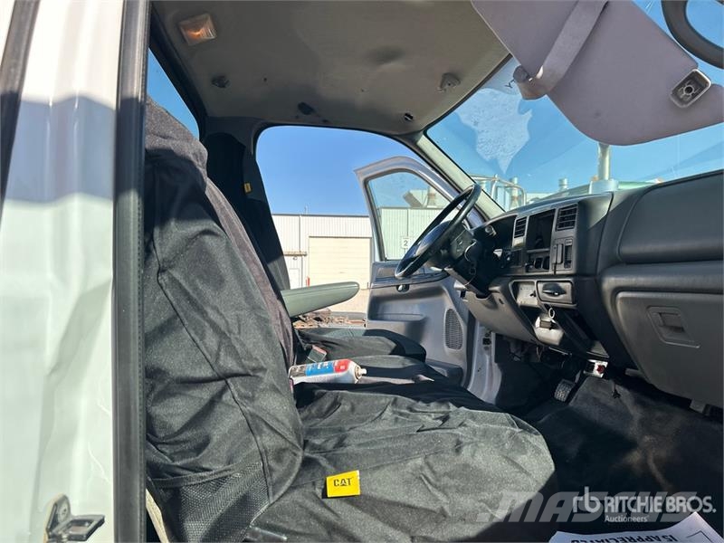Ford F-750 4x2 Service Truck Kommunalt / generelt kjøretøy