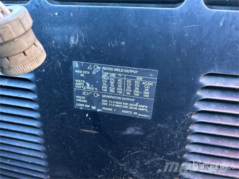 Ford F-750 4x2 Service Truck Kommunalt / generelt kjøretøy