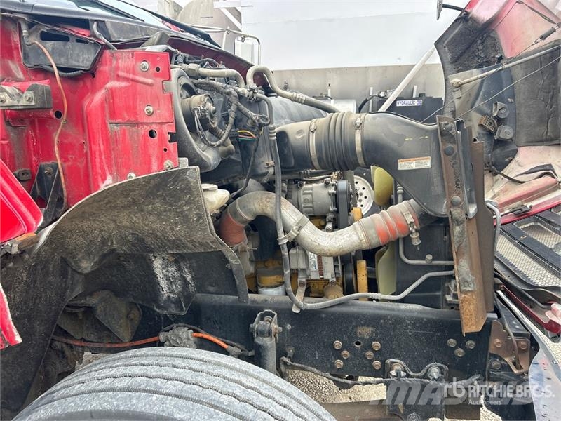 Ford F-750 4x2 Service Truck Komunalna vozila