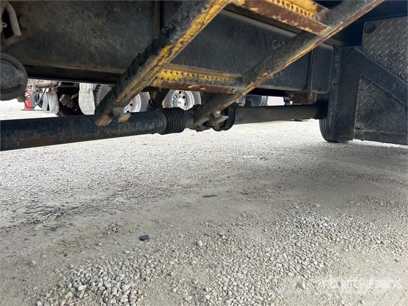 Ford F-750 4x2 Service Truck Komunalna vozila