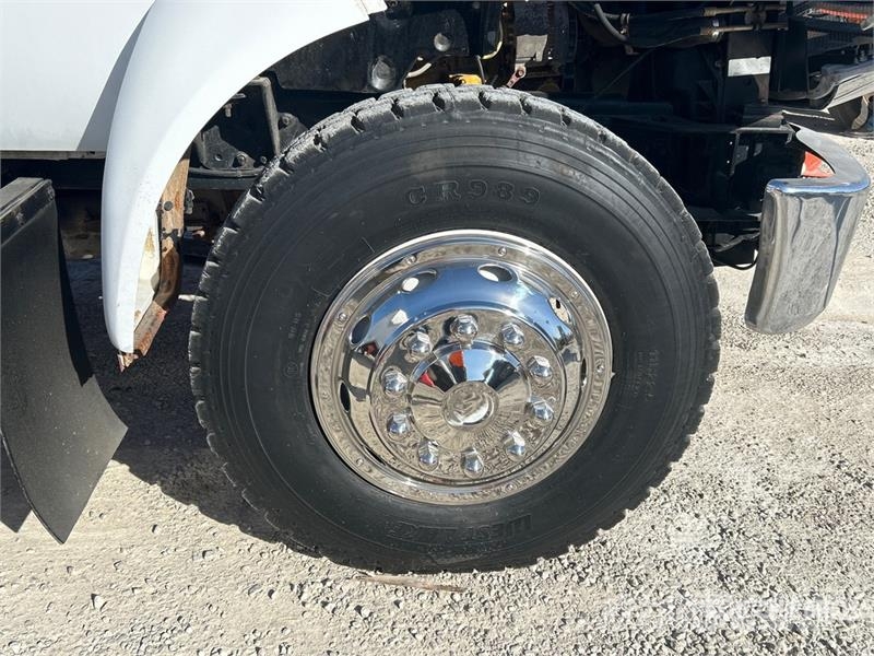 Ford F-750 4x2 Service Truck Kommunalt / generelt kjøretøy