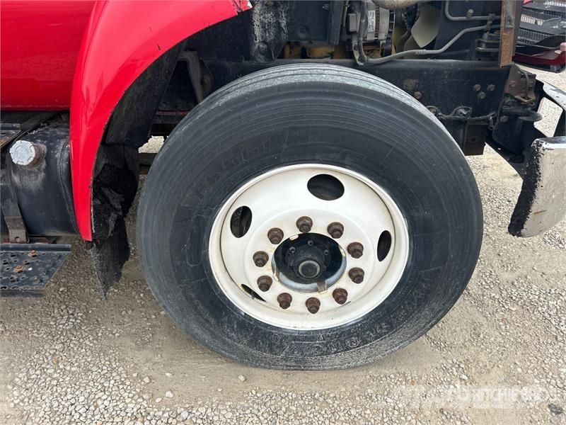 Ford F-750 4x2 Service Truck Komunalna vozila