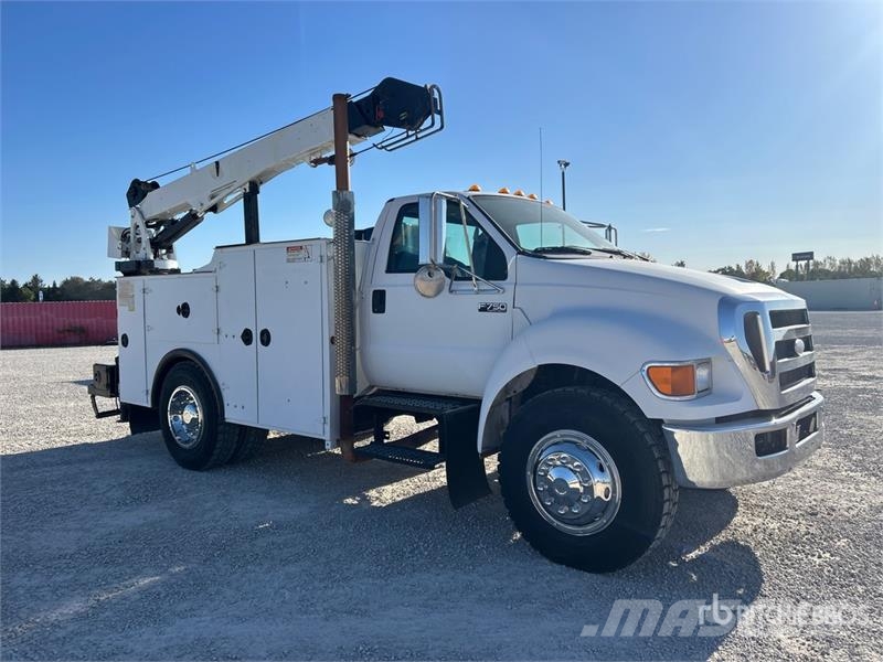 Ford F-750 4x2 Service Truck Kommunalt / generelt kjøretøy